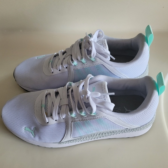 Puma sport shoes size 9, new but no box - Picture 6 of 7